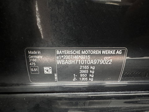 BMW 3 Serie Touring 318d M-Sport Edition Aut. *LEATHER | FULL-LED | HEATED-SPORTSEATS | CAMERA | DIGI-COCKPIT | HIFI-SOUND | NAVI-FULLMAP | ECC | PDC | CRUISE | KEYLESS |  TOWBAR | 17''ALU*