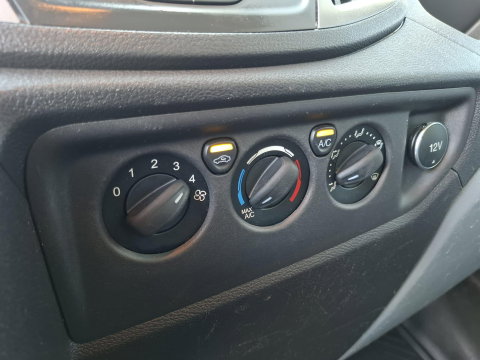 Ford Transit 330 2.0 TDCI L2H2 Trend AIRCO / CRUISE CONTROLE / NAVI / TREKHAAK /  EURO 6