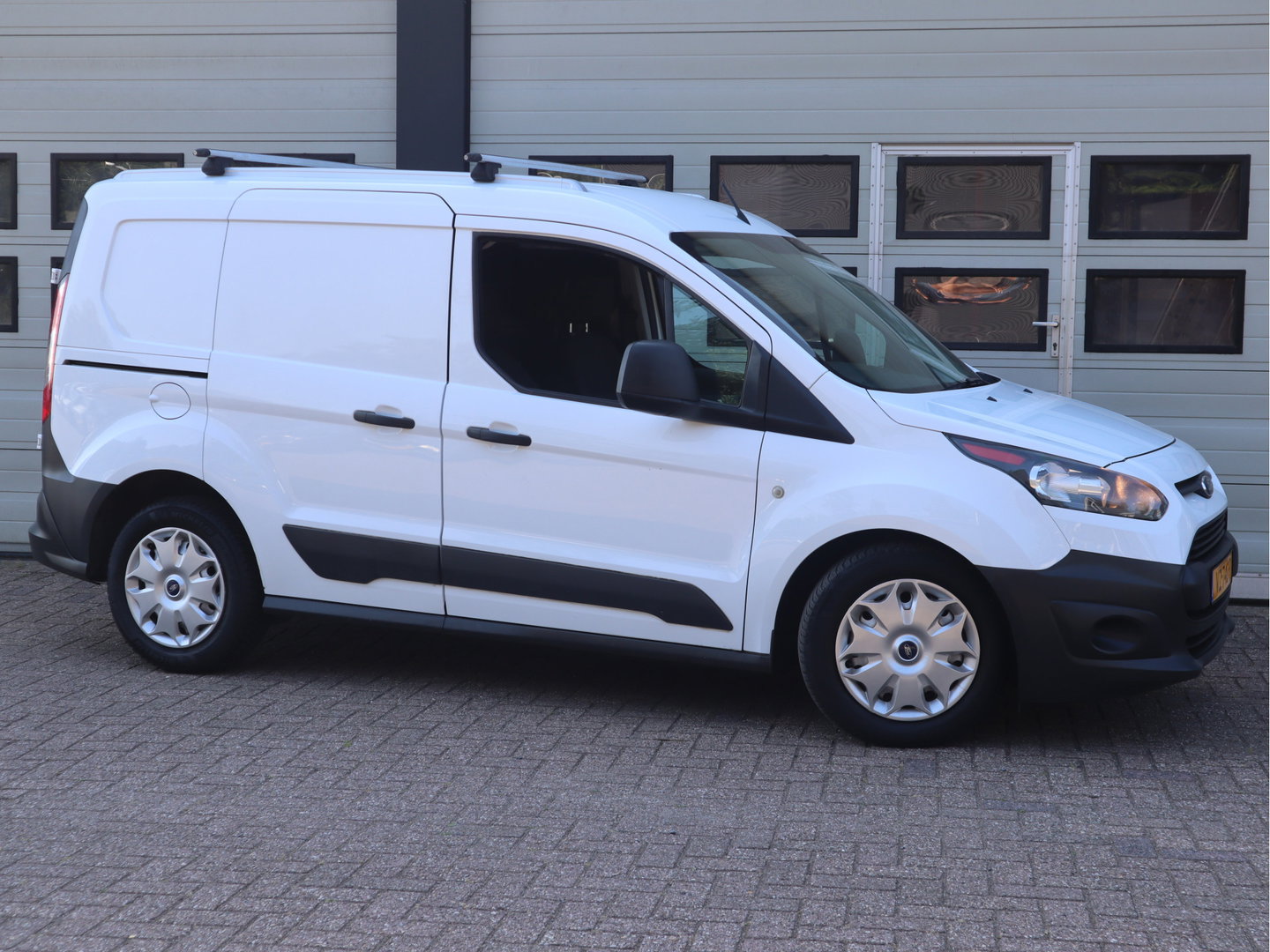 Ford Transit Connect 1.0 Ecoboost Benzine Euro 6 - Airco - Trekhaak