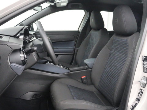 Alfa Romeo Junior Elettrica 54 kWh