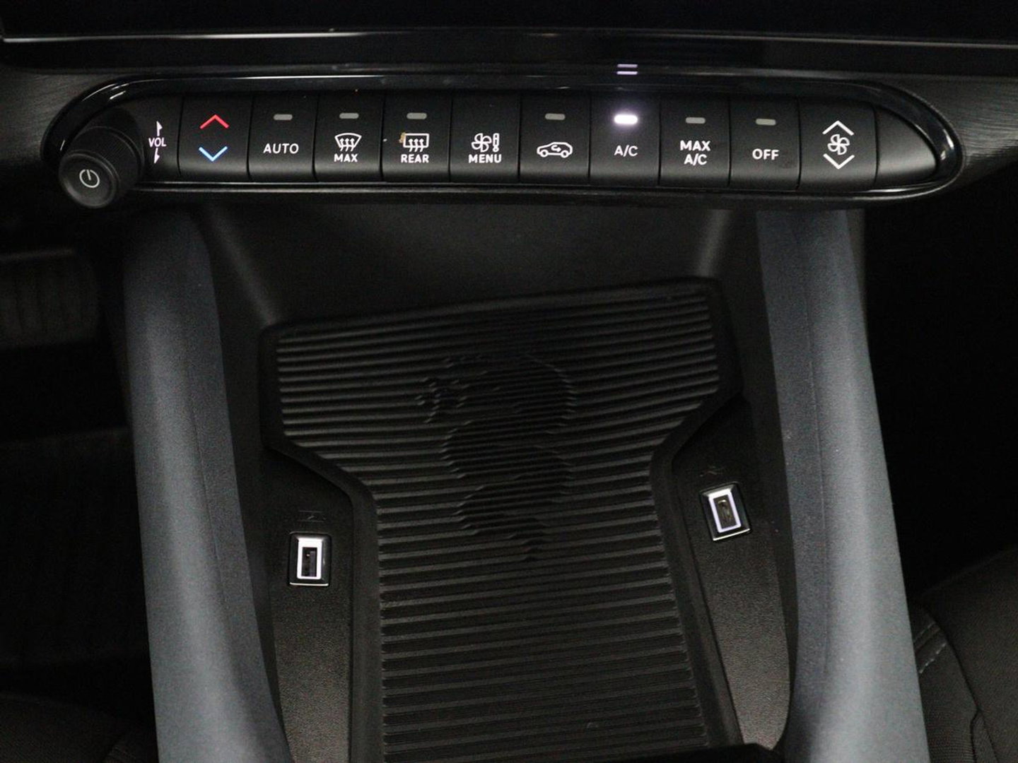 Alfa Romeo Junior Elettrica 54 kWh