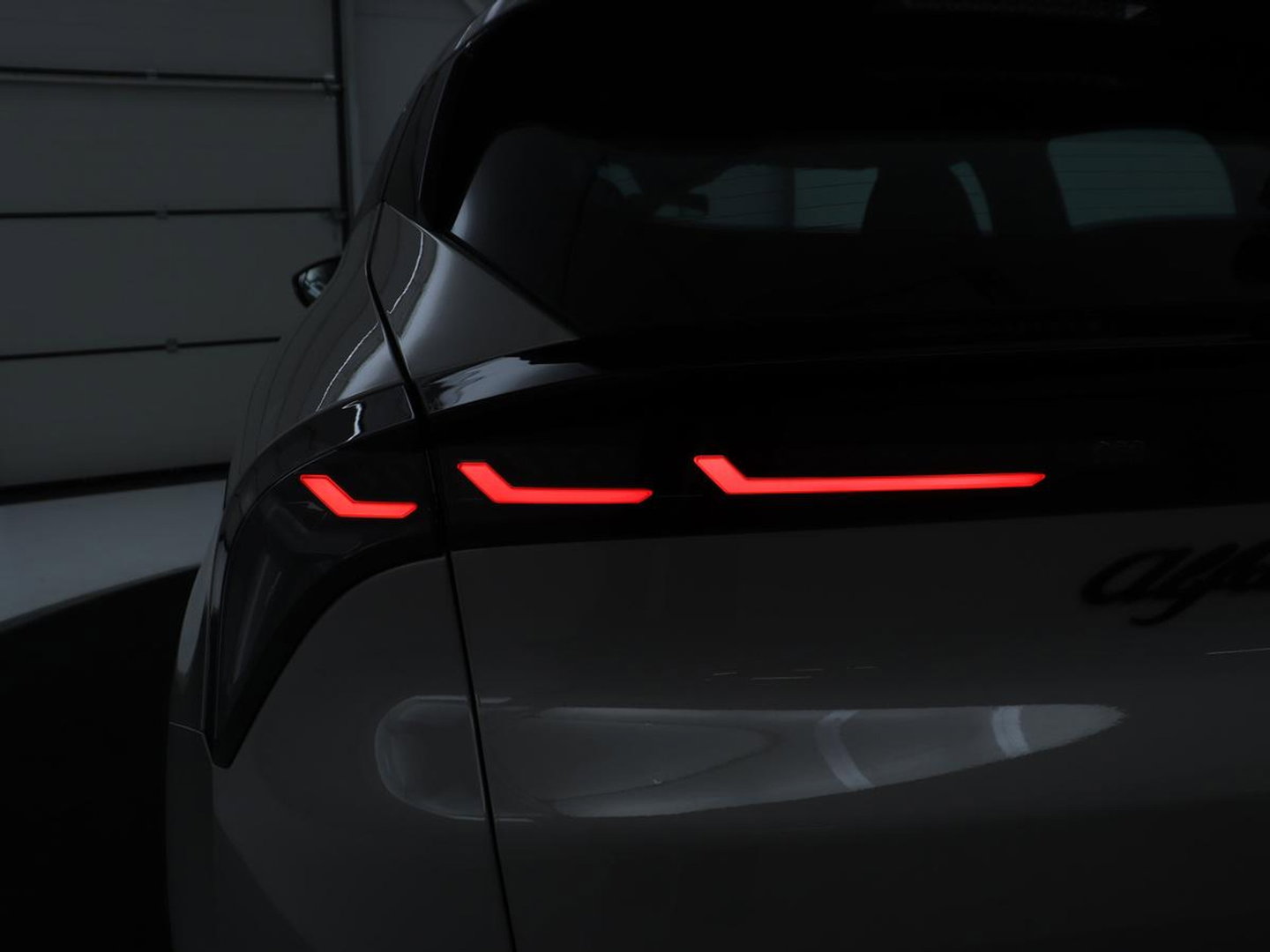 Alfa Romeo Junior Elettrica 54 kWh