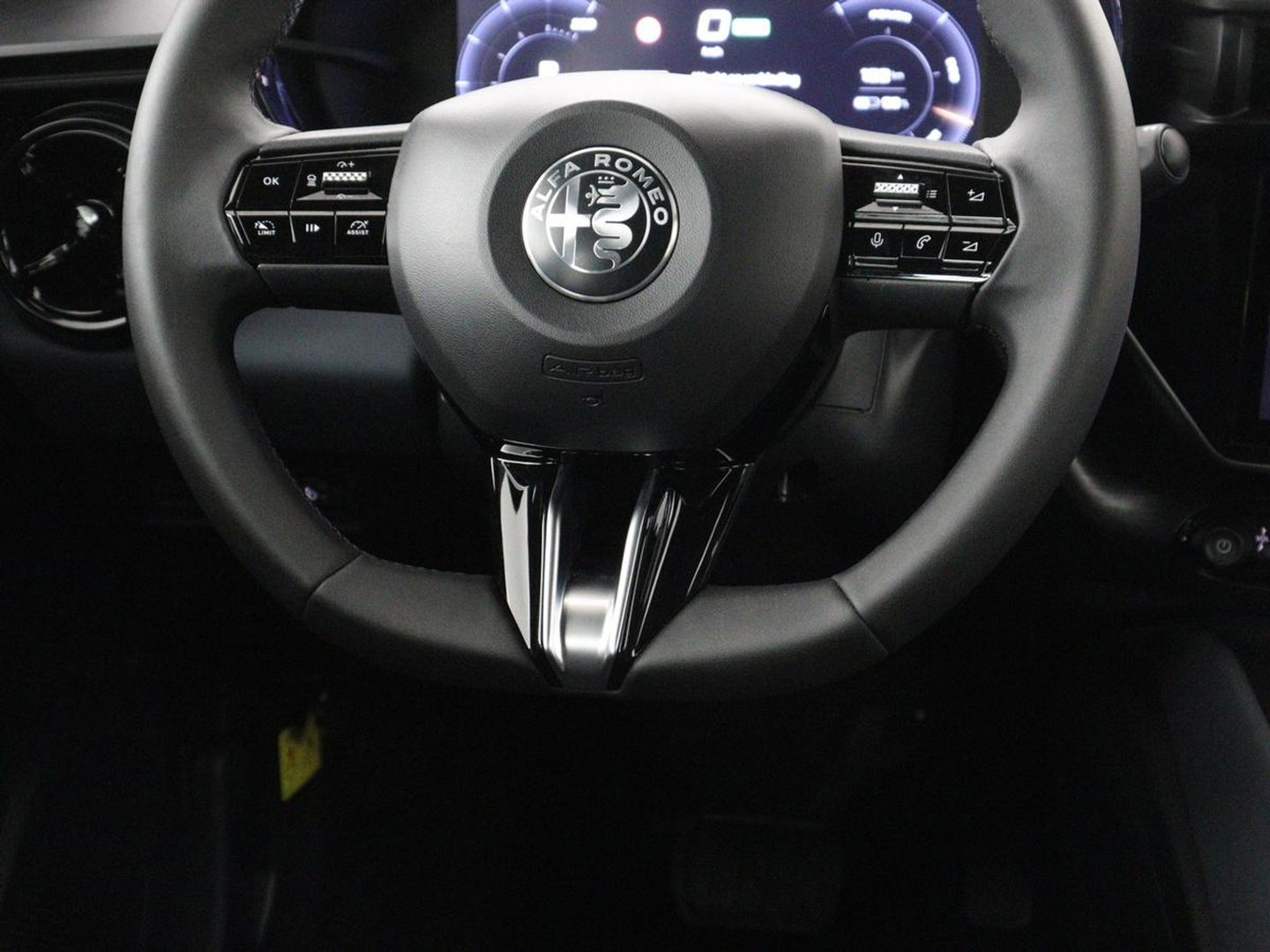 Alfa Romeo Junior Elettrica 54 kWh