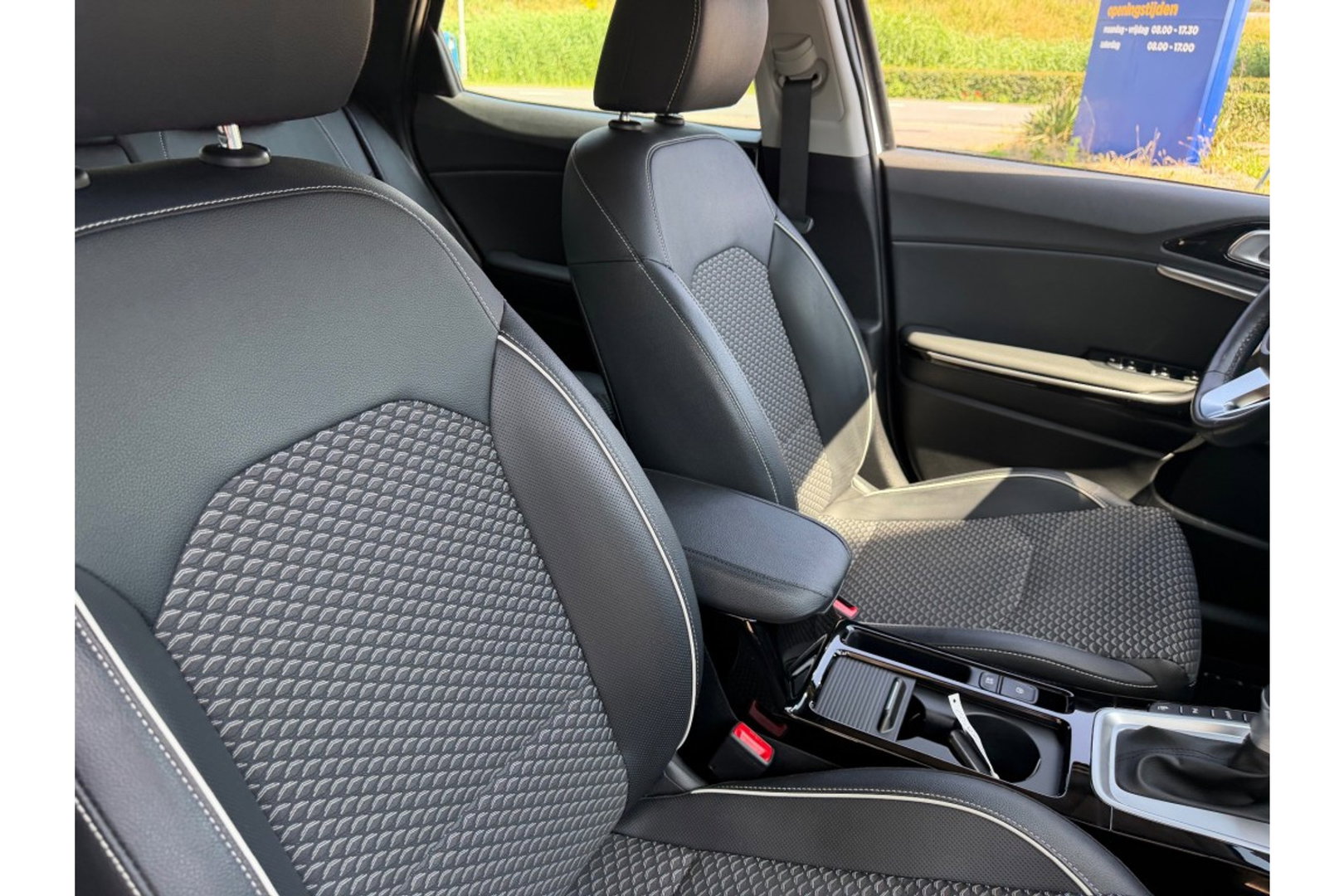 Kia Xceed 1.6 GDI PHEV EX.LINE AUTOMAAT NAVI PDC WINTERPACK.