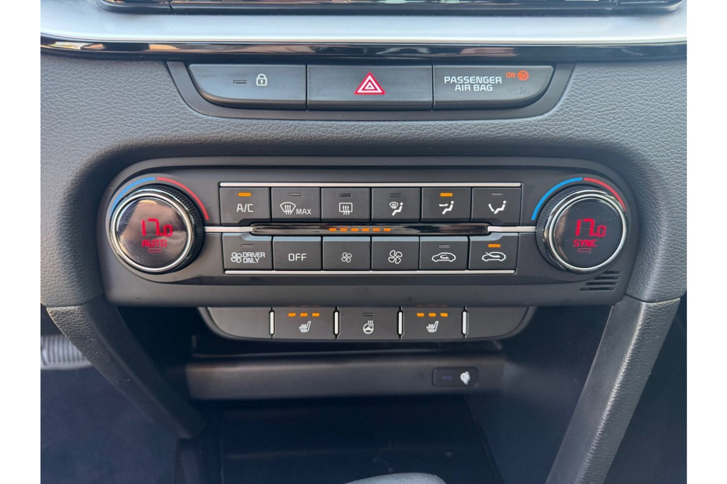 Kia Xceed 1.6 GDI PHEV EX.LINE AUTOMAAT NAVI PDC WINTERPACK.
