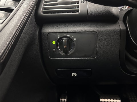 Mercedes-Benz R-Klasse 300 CDI BlueEFFICIENCY Prestige [ 7-Pers. ] Aut. *PANO | LEATHER-MICROFIBRE | XENON | BLINDSPOT | COMFORTSEATS | NAVI-FULLMAP | CAMERA | SHIFTPADDLES | PRIVACY-GLASS | ECC | PDC | CRUISE | 18''ALU*