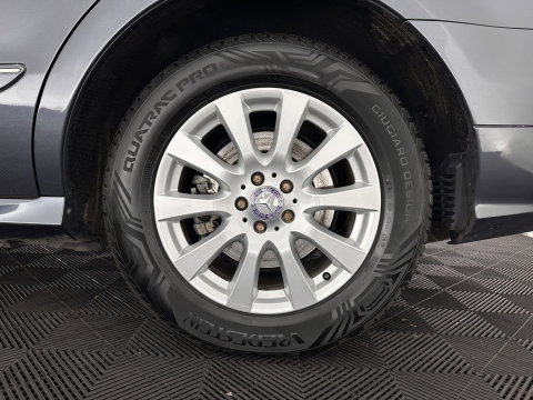 Mercedes-Benz R-Klasse 300 CDI BlueEFFICIENCY Prestige [ 7-Pers. ] Aut. *PANO | LEATHER-MICROFIBRE | XENON | BLINDSPOT | COMFORTSEATS | NAVI-FULLMAP | CAMERA | SHIFTPADDLES | PRIVACY-GLASS | ECC | PDC | CRUISE | 18''ALU*
