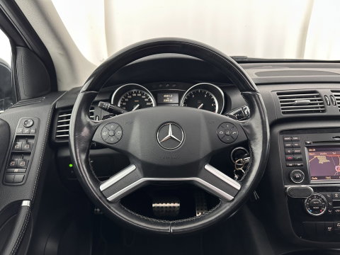Mercedes-Benz R-Klasse 300 CDI BlueEFFICIENCY Prestige [ 7-Pers. ] Aut. *PANO | LEATHER-MICROFIBRE | XENON | BLINDSPOT | COMFORTSEATS | NAVI-FULLMAP | CAMERA | SHIFTPADDLES | PRIVACY-GLASS | ECC | PDC | CRUISE | 18''ALU*