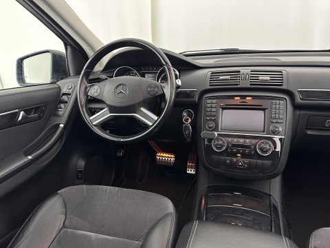 Mercedes-Benz R-Klasse 300 CDI BlueEFFICIENCY Prestige [ 7-Pers. ] Aut. *PANO | LEATHER-MICROFIBRE | XENON | BLINDSPOT | COMFORTSEATS | NAVI-FULLMAP | CAMERA | SHIFTPADDLES | PRIVACY-GLASS | ECC | PDC | CRUISE | 18''ALU*