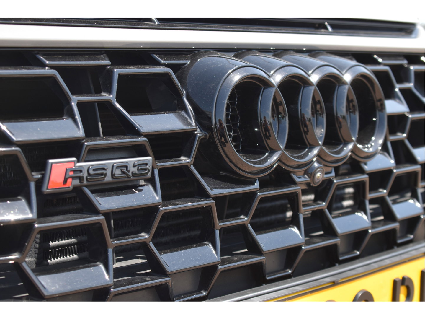 Audi Q3 Sportback TFSI RS 400pk Assist.pakket | Miltec | Nardo grey | Open dak | 360 gr.camera | Keyless | Full LED | Historie | ABT |
