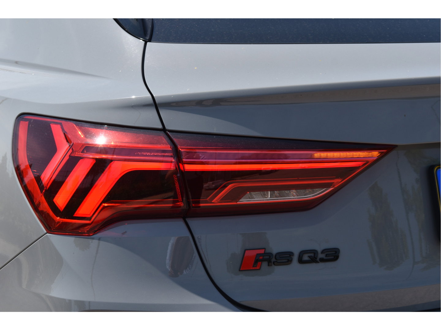 Audi Q3 Sportback TFSI RS 400pk Assist.pakket | Miltec | Nardo grey | Open dak | 360 gr.camera | Keyless | Full LED | Historie | ABT |