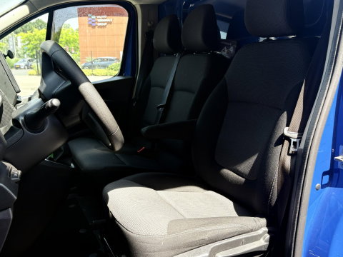 Renault Trafic 2.0 dCi 150PK | CARPLAY | 2x SCHUIFD. | LAADRUIMTE BEKLEED | LMV | LED | STEPS