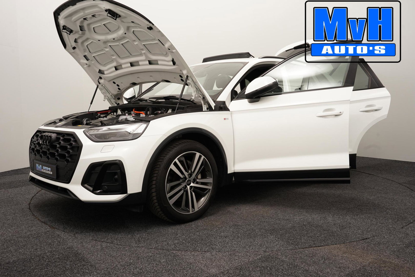 Audi Q5 50 TFSI e S edition|LUCHTVERING|RS-ZETELS|MATRIX|PANO|SOH86%