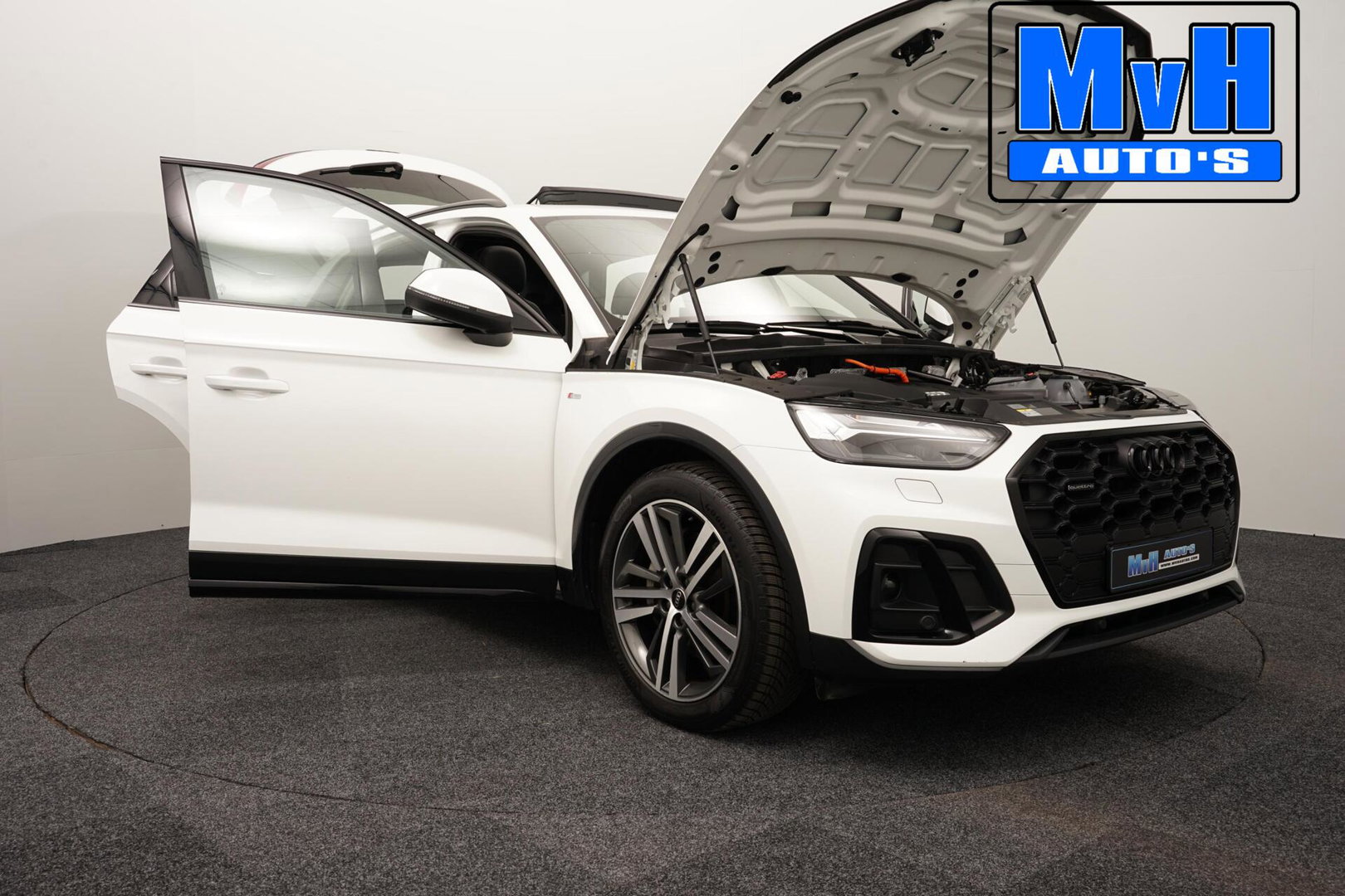 Audi Q5 50 TFSI e S edition|LUCHTVERING|RS-ZETELS|MATRIX|PANO|SOH86%
