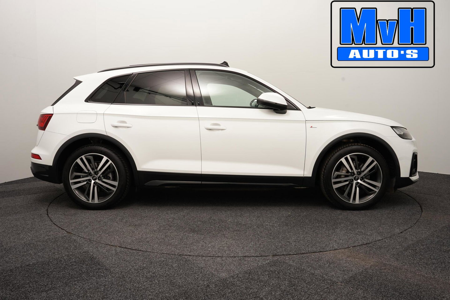 Audi Q5 50 TFSI e S edition|LUCHTVERING|RS-ZETELS|MATRIX|PANO|SOH86%