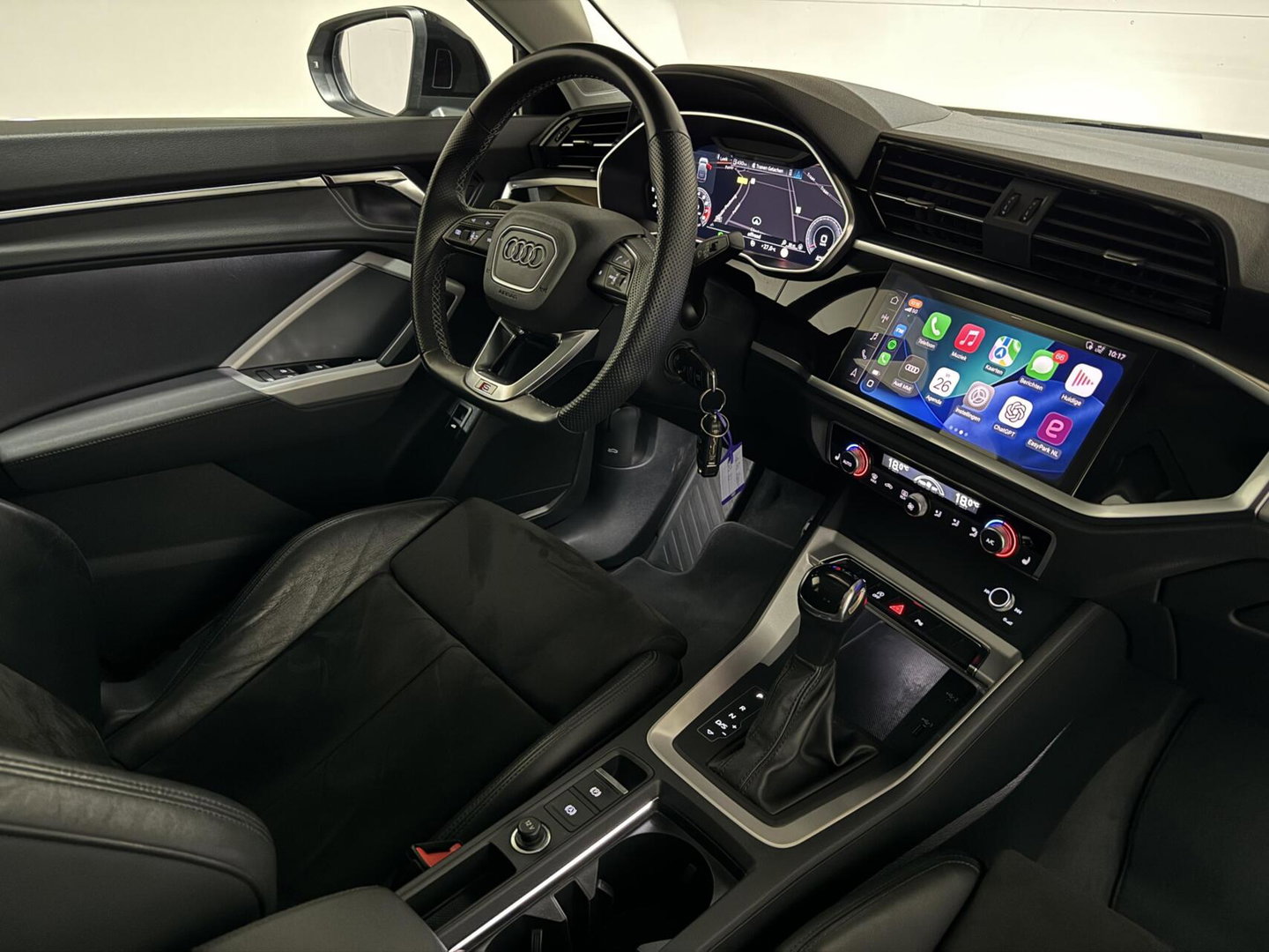 Audi Q3 Sportback 35 TFSI S-Line Black Edition Pano Carplay Camera ACC Trekh.