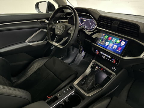 Audi Q3 Sportback 35 TFSI S-Line Black Edition Pano Carplay Camera ACC Trekh.