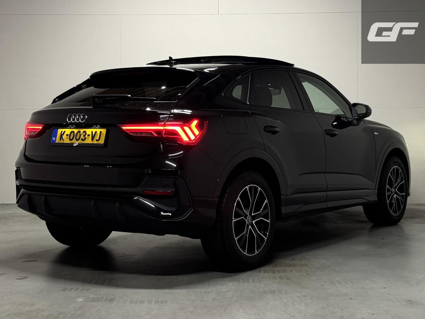 Audi Q3 Sportback 35 TFSI S-Line Black Edition Pano Carplay Camera ACC Trekh.