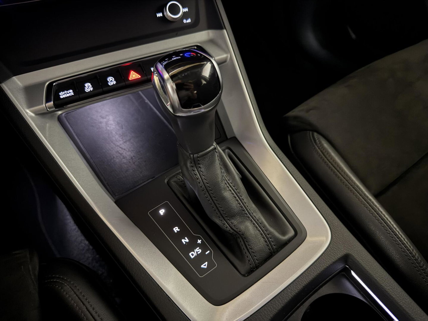 Audi Q3 Sportback 35 TFSI S-Line Black Edition Pano Carplay Camera ACC Trekh.