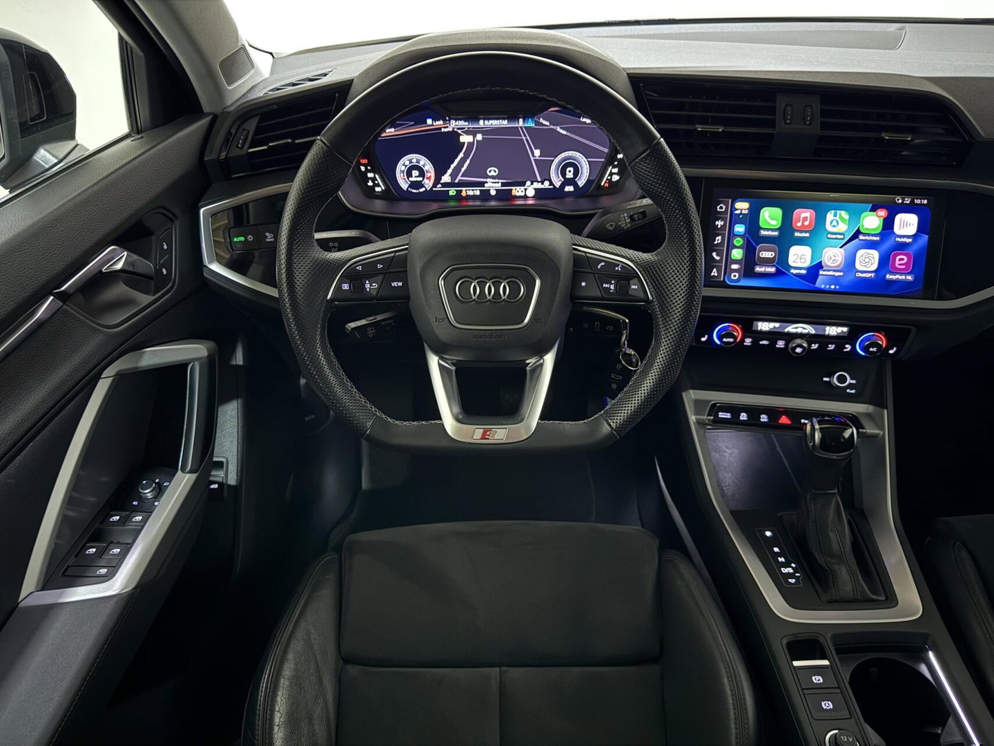 Audi Q3 Sportback 35 TFSI S-Line Black Edition Pano Carplay Camera ACC Trekh.