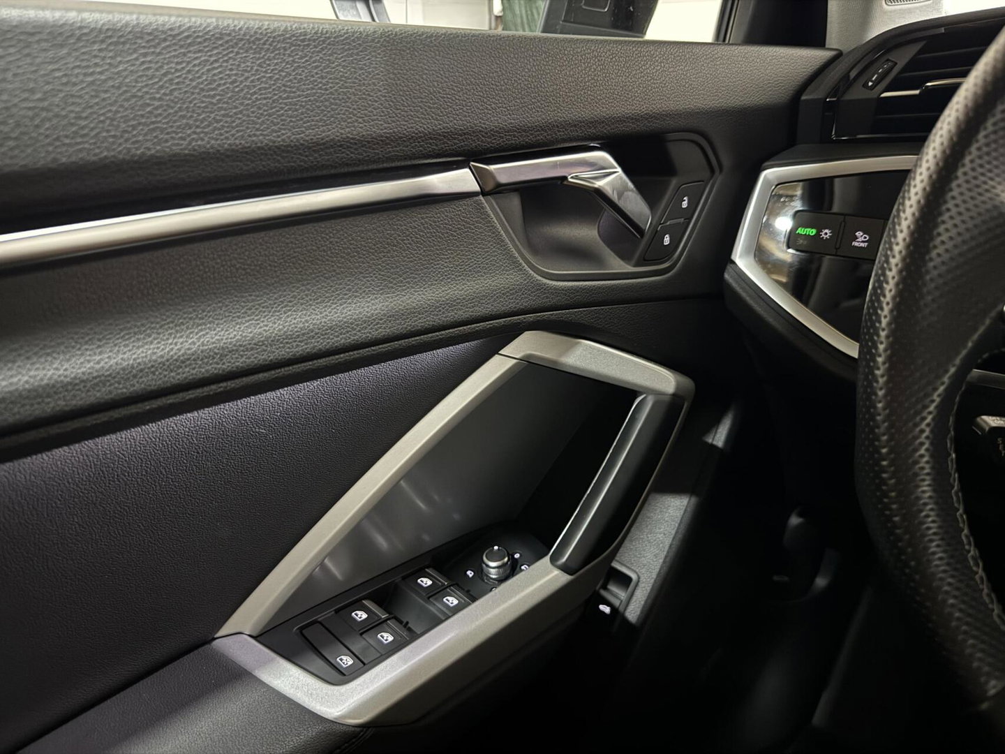Audi Q3 Sportback 35 TFSI S-Line Black Edition Pano Carplay Camera ACC Trekh.
