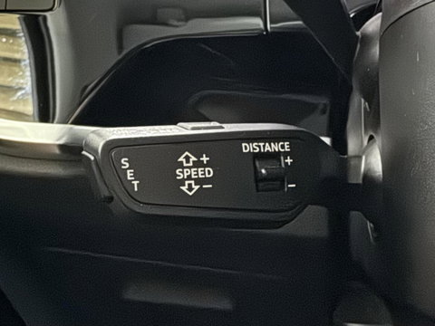 Audi Q3 Sportback 35 TFSI S-Line Black Edition Pano Carplay Camera ACC Trekh.