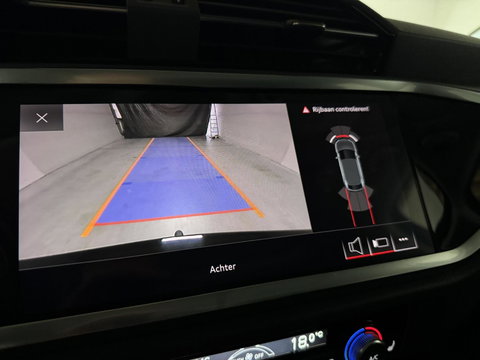 Audi Q3 Sportback 35 TFSI S-Line Black Edition Pano Carplay Camera ACC Trekh.