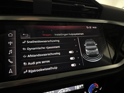 Audi Q3 Sportback 35 TFSI S-Line Black Edition Pano Carplay Camera ACC Trekh.