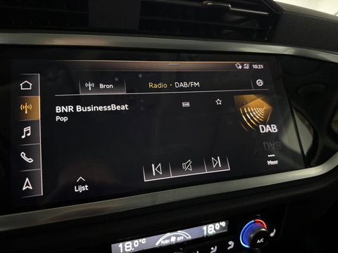 Audi Q3 Sportback 35 TFSI S-Line Black Edition Pano Carplay Camera ACC Trekh.