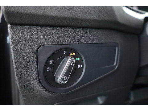 Volkswagen Tiguan 1.4 TSI R-line | Dig. Cockpit | Pano | Trekhaak | Adapt. Cruise | Keyless | 360cam | Stoelverw. |