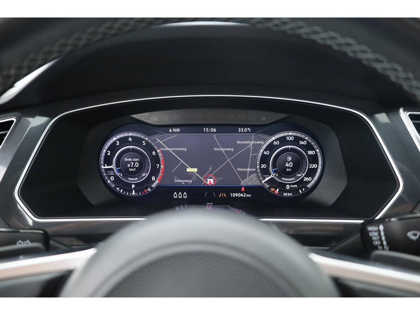 Volkswagen Tiguan 1.4 TSI R-line | Dig. Cockpit | Pano | Trekhaak | Adapt. Cruise | Keyless | 360cam | Stoelverw. |