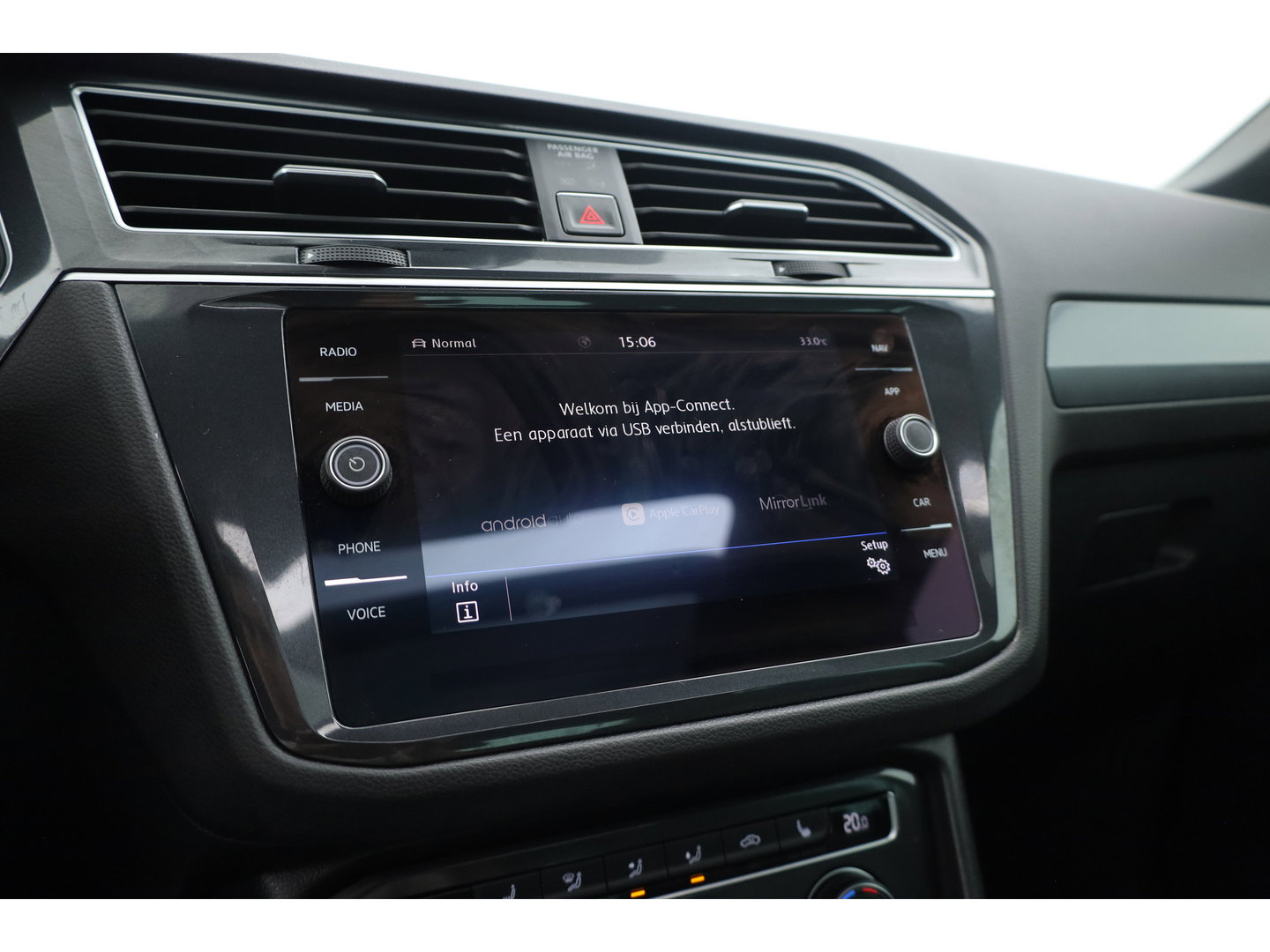 Volkswagen Tiguan 1.4 TSI R-line | Dig. Cockpit | Pano | Trekhaak | Adapt. Cruise | Keyless | 360cam | Stoelverw. |