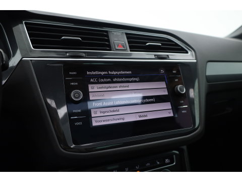 Volkswagen Tiguan 1.4 TSI R-line | Dig. Cockpit | Pano | Trekhaak | Adapt. Cruise | Keyless | 360cam | Stoelverw. |