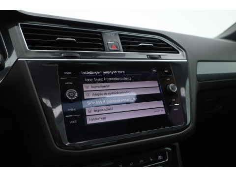 Volkswagen Tiguan 1.4 TSI R-line | Dig. Cockpit | Pano | Trekhaak | Adapt. Cruise | Keyless | 360cam | Stoelverw. |