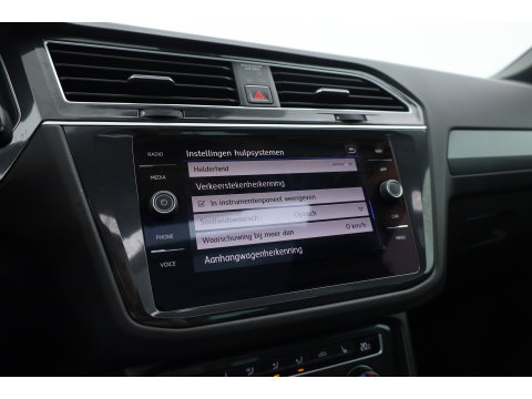 Volkswagen Tiguan 1.4 TSI R-line | Dig. Cockpit | Pano | Trekhaak | Adapt. Cruise | Keyless | 360cam | Stoelverw. |