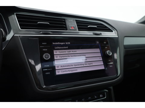 Volkswagen Tiguan 1.4 TSI R-line | Dig. Cockpit | Pano | Trekhaak | Adapt. Cruise | Keyless | 360cam | Stoelverw. |