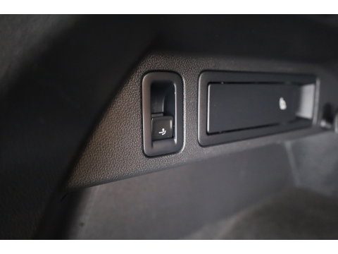 Volkswagen Tiguan 1.4 TSI R-line | Dig. Cockpit | Pano | Trekhaak | Adapt. Cruise | Keyless | 360cam | Stoelverw. |