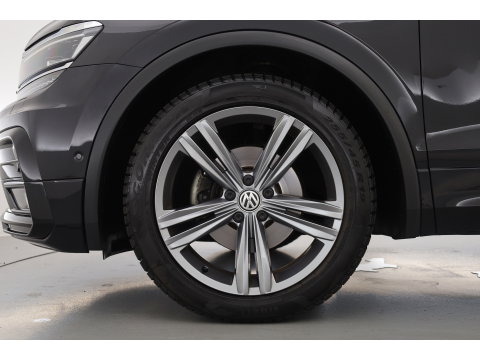Volkswagen Tiguan 1.4 TSI R-line | Dig. Cockpit | Pano | Trekhaak | Adapt. Cruise | Keyless | 360cam | Stoelverw. |