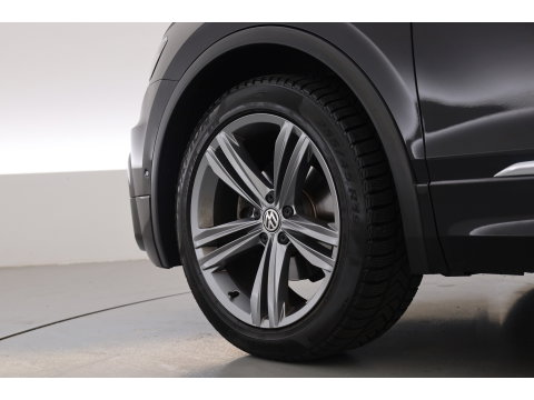 Volkswagen Tiguan 1.4 TSI R-line | Dig. Cockpit | Pano | Trekhaak | Adapt. Cruise | Keyless | 360cam | Stoelverw. |