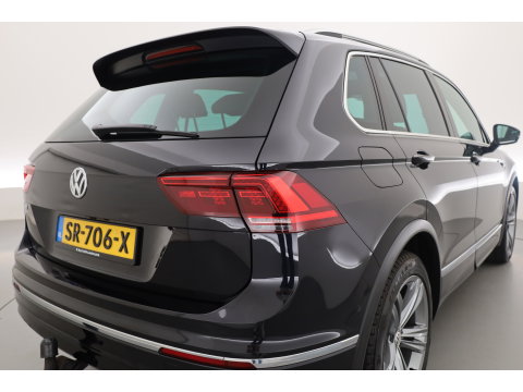Volkswagen Tiguan 1.4 TSI R-line | Dig. Cockpit | Pano | Trekhaak | Adapt. Cruise | Keyless | 360cam | Stoelverw. |