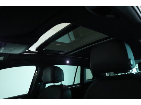 Volkswagen Tiguan 1.4 TSI R-line | Dig. Cockpit | Pano | Trekhaak | Adapt. Cruise | Keyless | 360cam | Stoelverw. |