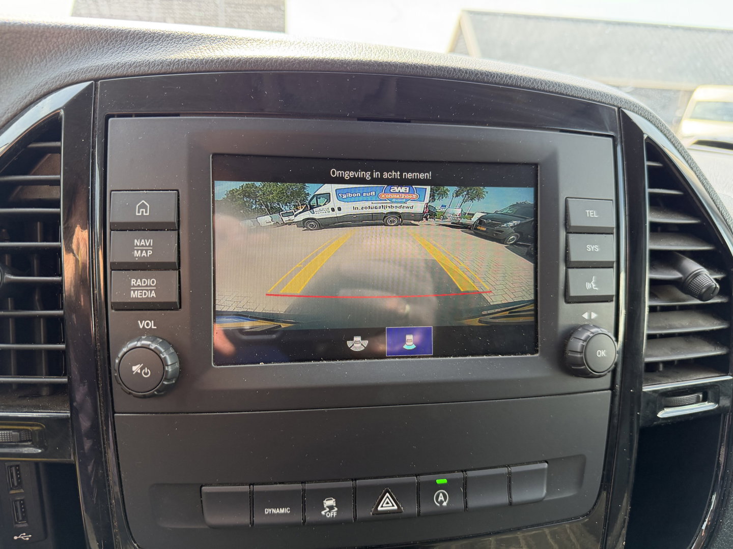 Mercedes-Benz Vito 114 CDI automaat L2H1 DC 5 persoons / euro 6 / bpm vrij / vaste prijs rijklaar € 28.950 ex btw / lease vanaf € 473 / leer / camera / cruise en climate control / navigatie / trekhaak !