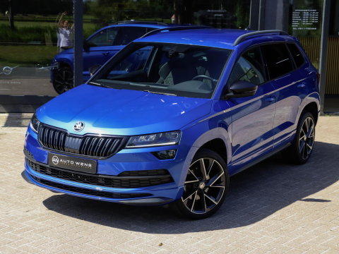 Škoda Karoq 1.5 TSI ACT Sportline 150PK DSG Camera Navi Stoel/Stuurverw. Race Blue 19 inch