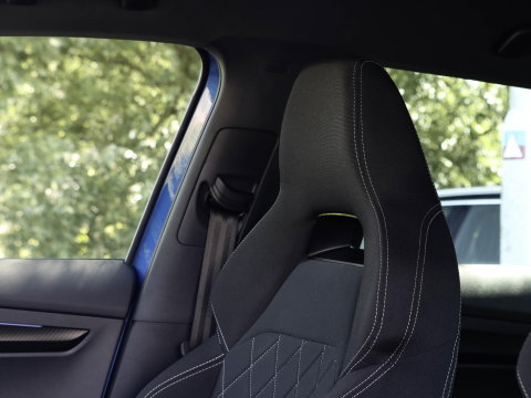 Škoda Karoq 1.5 TSI ACT Sportline 150PK DSG Camera Navi Stoel/Stuurverw. Race Blue 19 inch