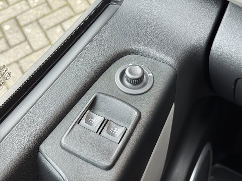 Renault Trafic Passenger 1.6 dCi Grand Authentique Energy | Marge |  Airconditioning | Radio | Navigatie | Cruise Control | Bluetooth | Stop & Go | Multifunctioneel Stuurwiel |