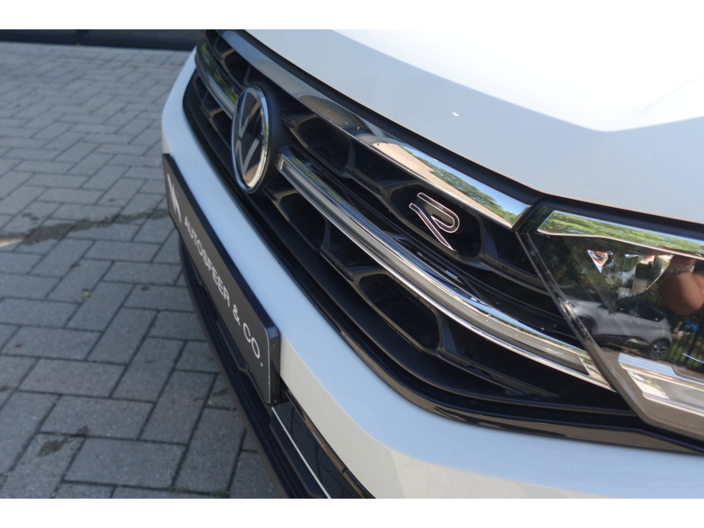 Volkswagen T-Roc 1.5 TSI R-Line PANO KEYLESS CAM