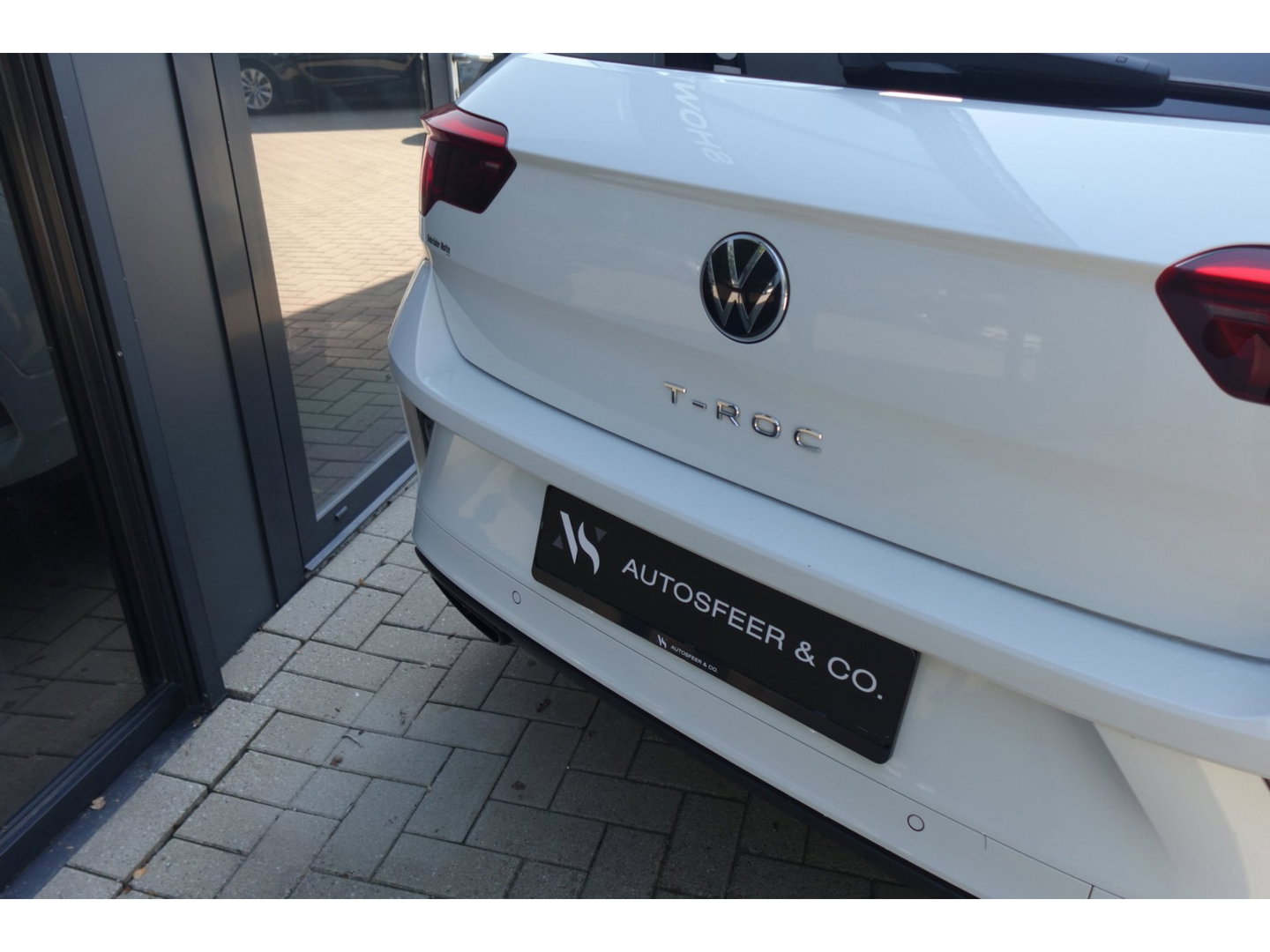 Volkswagen T-Roc 1.5 TSI R-Line PANO KEYLESS CAM