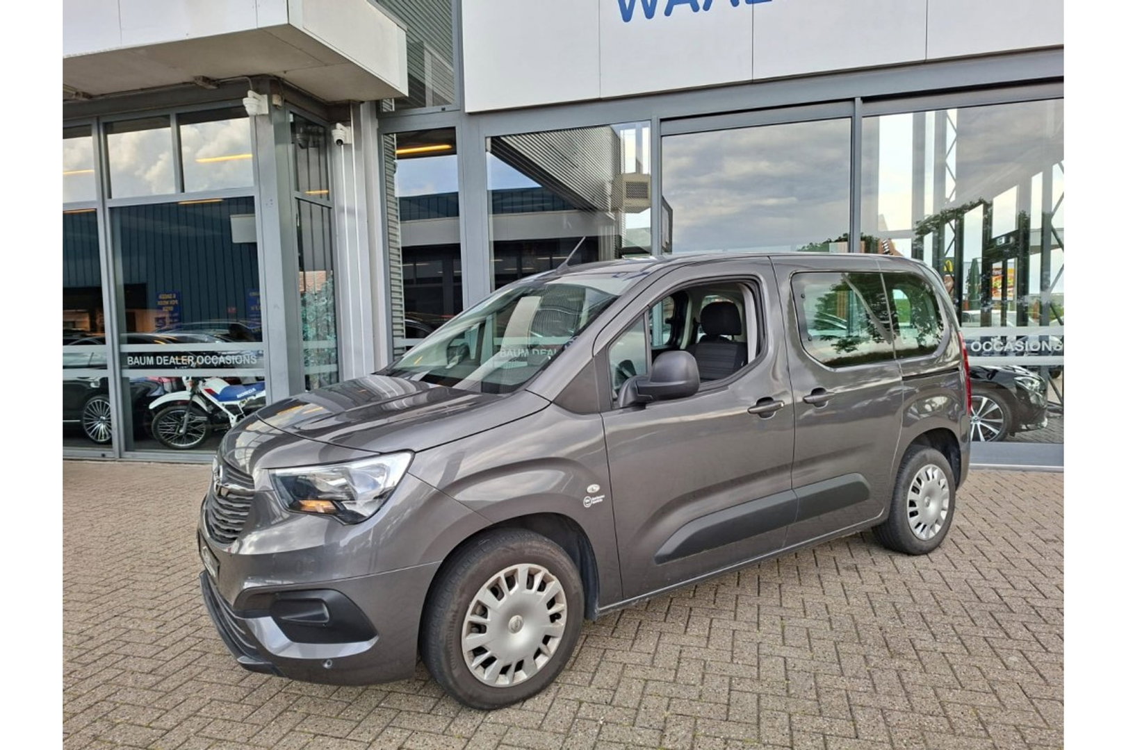Opel Combo Life 1.2TURBO AUTOMAAT 130PK AIRCO NAVI PDC-CAMERA 5ZITPL