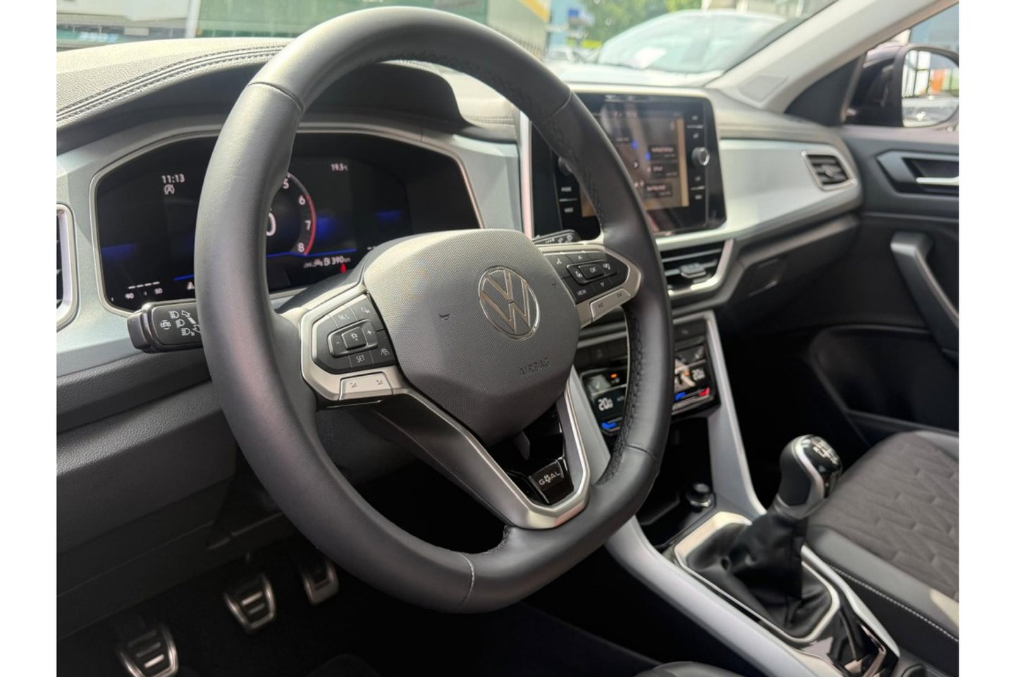 Volkswagen T-Roc 1.0 TSI GOAL EDITION AIRCO NAVI PDC LMV STOELVW.