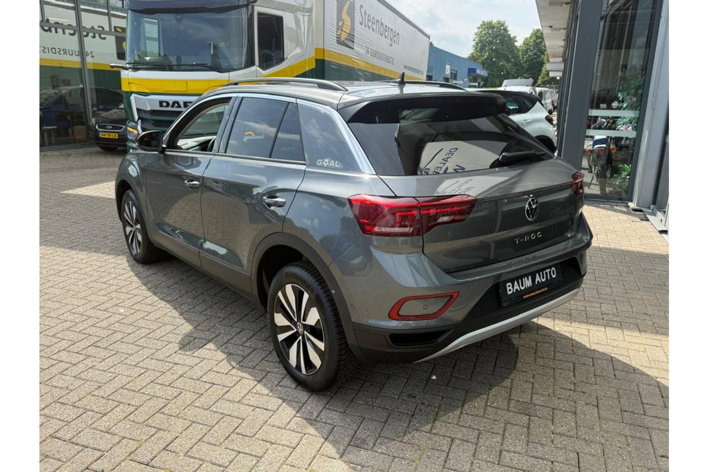 Volkswagen T-Roc 1.0 TSI GOAL EDITION AIRCO NAVI PDC LMV STOELVW.